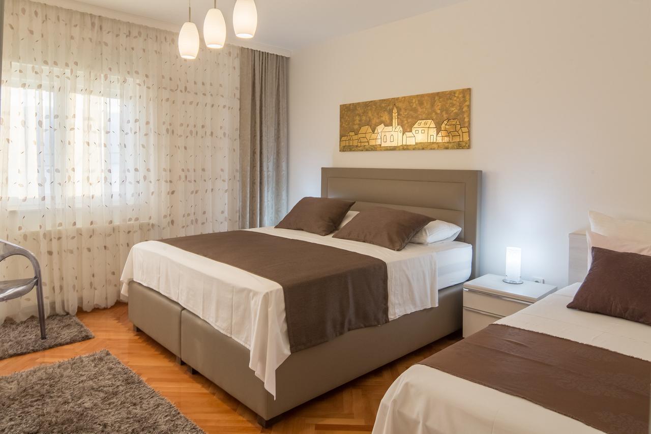 Villa Mandalinic Omis Exterior photo